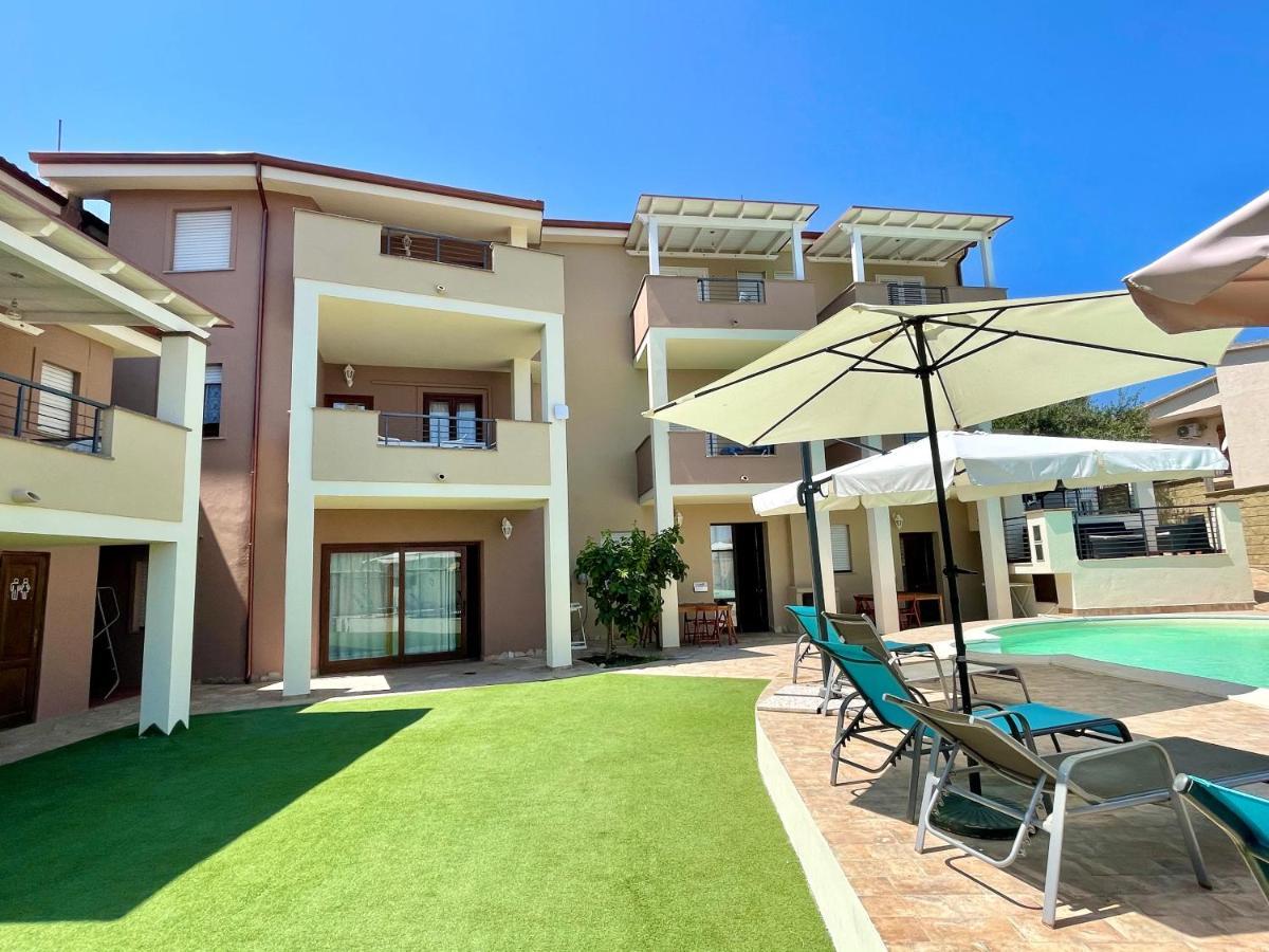 Apartment Nina Tergu Luaran gambar